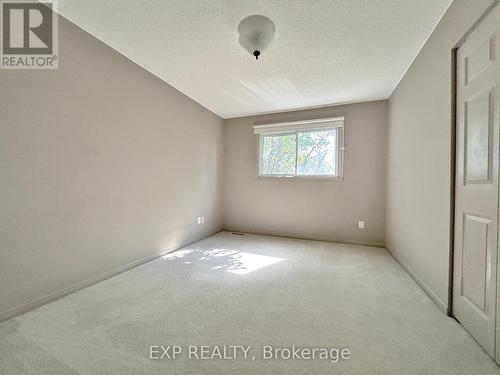 23 Haskell Crescent, Aurora, ON - Indoor Photo Showing Other Room