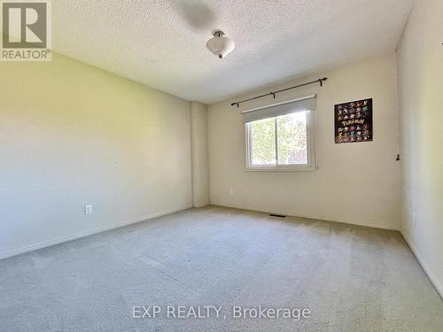 23 Haskell Crescent, Aurora, ON - Indoor Photo Showing Other Room