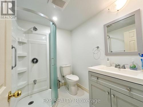 23 Haskell Crescent, Aurora, ON - Indoor Photo Showing Bathroom