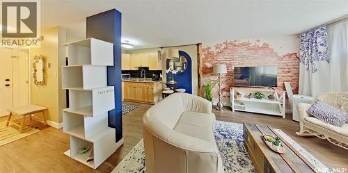 2 2358 Rae Street, Regina, SK - Indoor