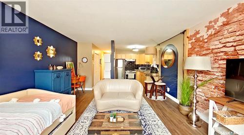 2 2358 Rae Street, Regina, SK - Indoor