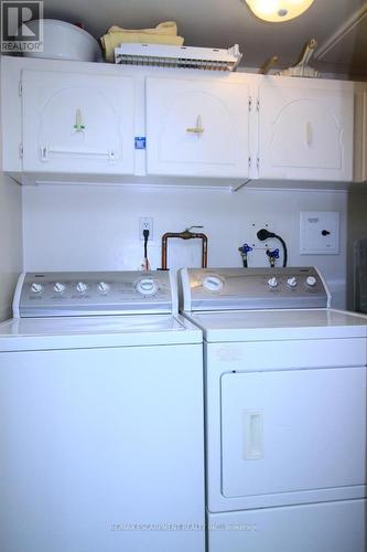 Ensuite laundry - 802 - 40 Harrisford Street, Hamilton, ON - Indoor Photo Showing Laundry Room