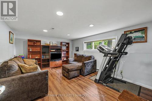 15 Pearl Street, Smiths Falls, ON - Indoor Photo Showing Gym Room