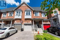 32 YATELY STREET Brampton, ON L7A 0G4