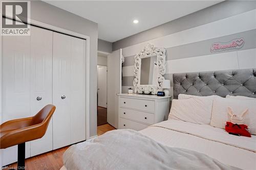 26 Telfer Court, Cambridge, ON - Indoor Photo Showing Bedroom