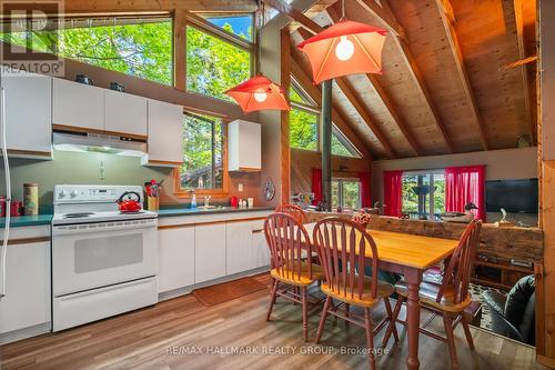 7040 Lower Beverley Road, Rideau Lakes, ON - Indoor Photo Showing Other Room