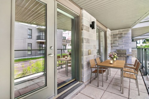 Balcon - 109-5400 Av. Henri-Julien, Montréal (Le Plateau-Mont-Royal), QC -  With Exterior