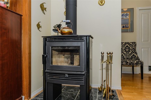 105 Byron Rd, Salt Spring, BC 