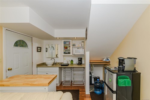 105 Byron Rd, Salt Spring, BC 