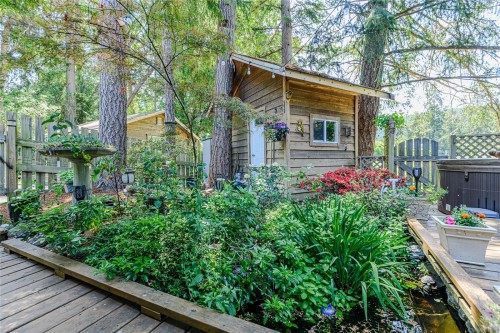 105 Byron Rd, Salt Spring, BC 