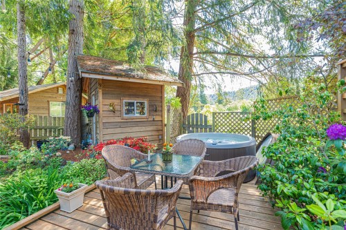 105 Byron Rd, Salt Spring, BC 