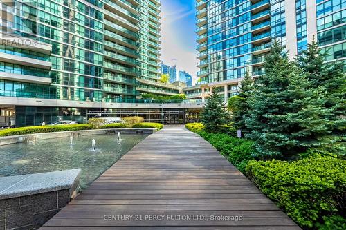 703 - 18 Harbour Street, Toronto, ON - Outdoor With Facade