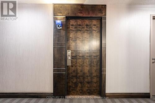 703 - 18 Harbour Street, Toronto, ON - Indoor Photo Showing Other Room