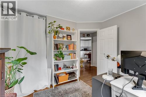 195 Victoria Street N, Kitchener, ON - Indoor