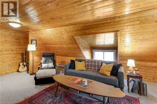 195 Victoria Street N, Kitchener, ON - Indoor Photo Showing Living Room