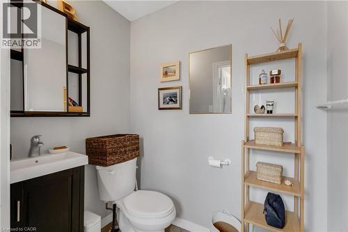 195 Victoria Street N, Kitchener, ON - Indoor Photo Showing Bathroom