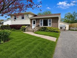 7 Donna Drive Sydney, NS B1P 7E4