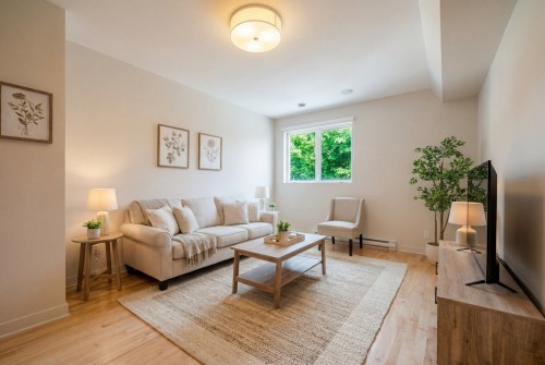 Chambre à coucher - 4-1919 Rue Beaudry, Montréal (Ville-Marie), QC - Indoor Photo Showing Living Room
