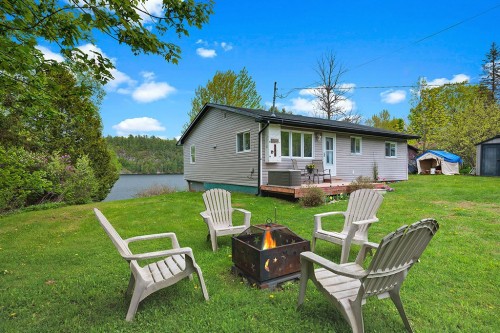 Façade - 384 Ch. Du Lac-De-La-Truite, Mansfield-Et-Pontefract, QC - Outdoor