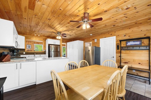 Salle à manger - 384 Ch. Du Lac-De-La-Truite, Mansfield-Et-Pontefract, QC - Indoor