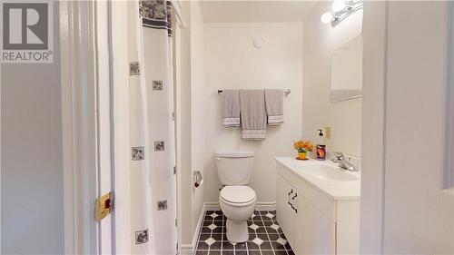12 Islandview, Mindemoya, ON - Indoor Photo Showing Bathroom