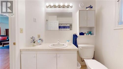 12 Islandview, Mindemoya, ON - Indoor Photo Showing Bathroom