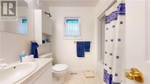 12 Islandview, Mindemoya, ON - Indoor Photo Showing Bathroom