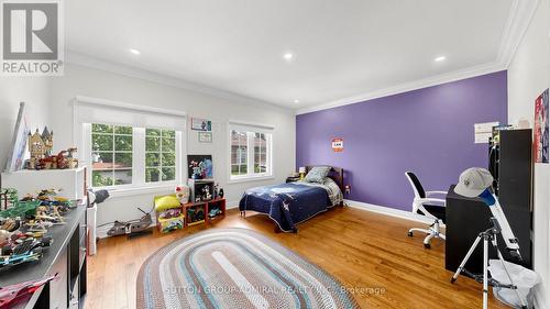 32 Northwood Drive, Toronto, ON 