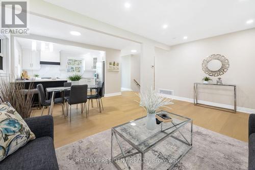 2420 Edenhurst Drive, Mississauga, ON - Indoor