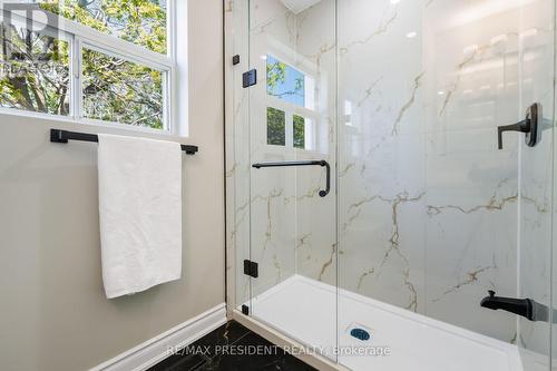 2420 Edenhurst Drive, Mississauga, ON - Indoor Photo Showing Bathroom