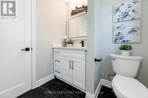 2420 Edenhurst Drive, Mississauga, ON - Indoor Photo Showing Bathroom