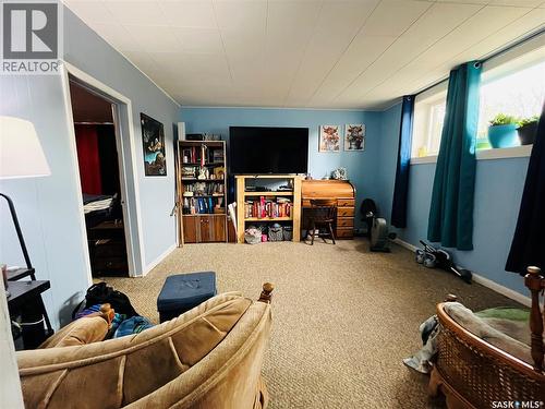 335 Chaplin Street W, Swift Current, SK - Indoor