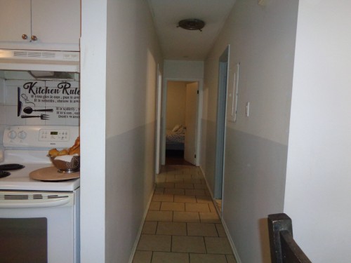 Hall d'entrée/Vestibule - 9148A Rue Jamay, Montréal (Saint-Léonard), QC - Indoor Photo Showing Kitchen