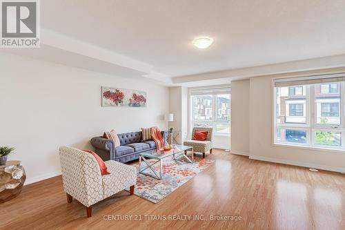 1320 Bradenton Path, Oshawa, ON - Indoor Photo Showing Living Room