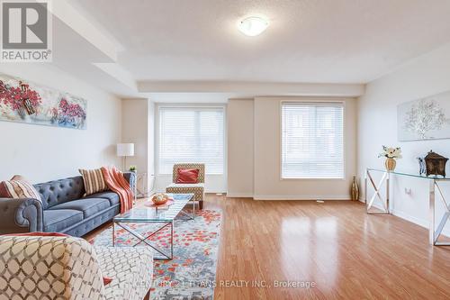 1320 Bradenton Path, Oshawa, ON - Indoor Photo Showing Living Room