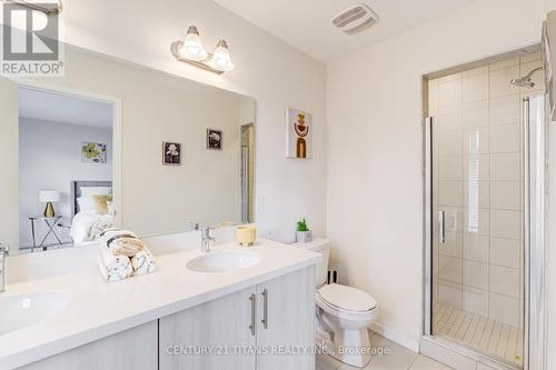 1320 Bradenton Path, Oshawa, ON - Indoor Photo Showing Bathroom