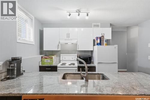 711 Sutter Crescent, Saskatoon, SK - Indoor Photo Showing Kitchen
