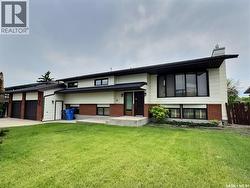322 Spruce DRIVE Estevan, SK S4A 2G1