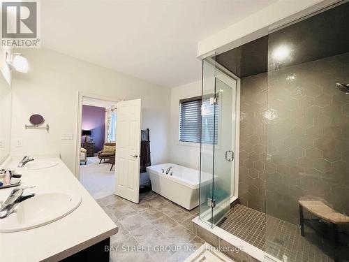 25 Mcisaac Drive, Springwater, ON - Indoor Photo Showing Bathroom