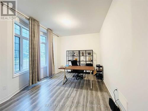25 Mcisaac Drive, Springwater, ON - Indoor Photo Showing Other Room