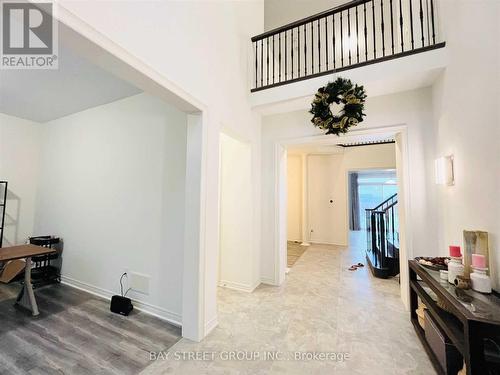 25 Mcisaac Drive, Springwater, ON - Indoor Photo Showing Other Room