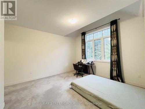 25 Mcisaac Drive, Springwater, ON - Indoor Photo Showing Bedroom