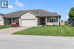 477 1st AVENUE Petrolia, ON N0N 1R0