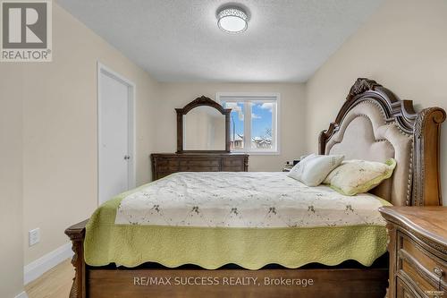 2281 Wildwood Crescent, Pickering, ON - Indoor Photo Showing Bedroom