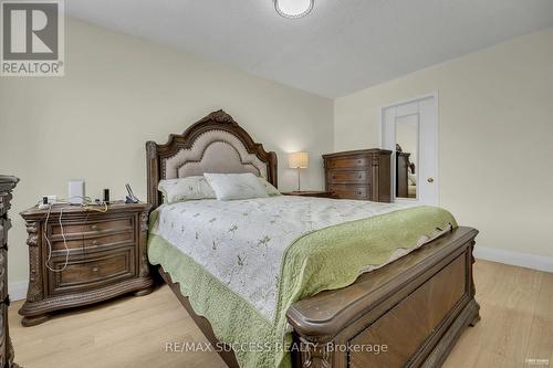 2281 Wildwood Crescent, Pickering, ON - Indoor Photo Showing Bedroom