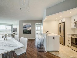 1005-8050 Boul. St-Laurent Brossard, QC J4X 2P1