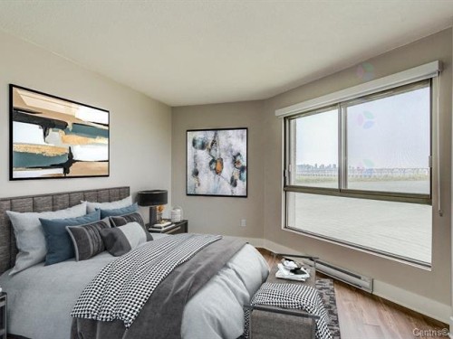 Master Bedroom - 1005-8050 Boul. St-Laurent, Brossard, QC - Indoor Photo Showing Bedroom