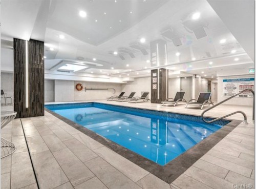 Piscine - 3306-1188 Av. Union, Montréal (Ville-Marie), QC - Indoor Photo Showing Other Room With In Ground Pool