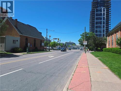 2047 James Street, Burlington, ON 