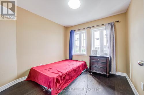 68 Denton Circle, Vaughan, ON - Indoor Photo Showing Bedroom